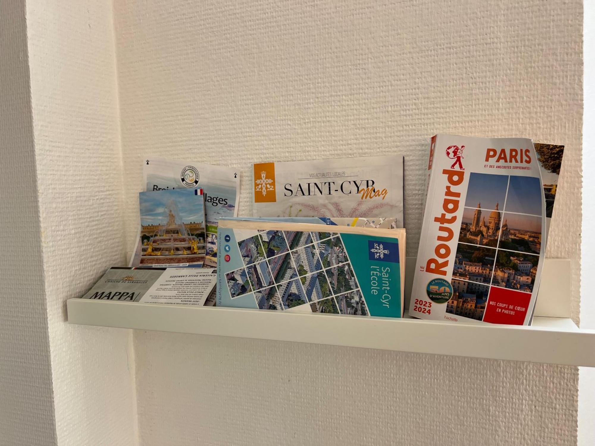 Appart'Hotel Nuiteejour Versailles Saint Cyr L'Ecole 外观 照片